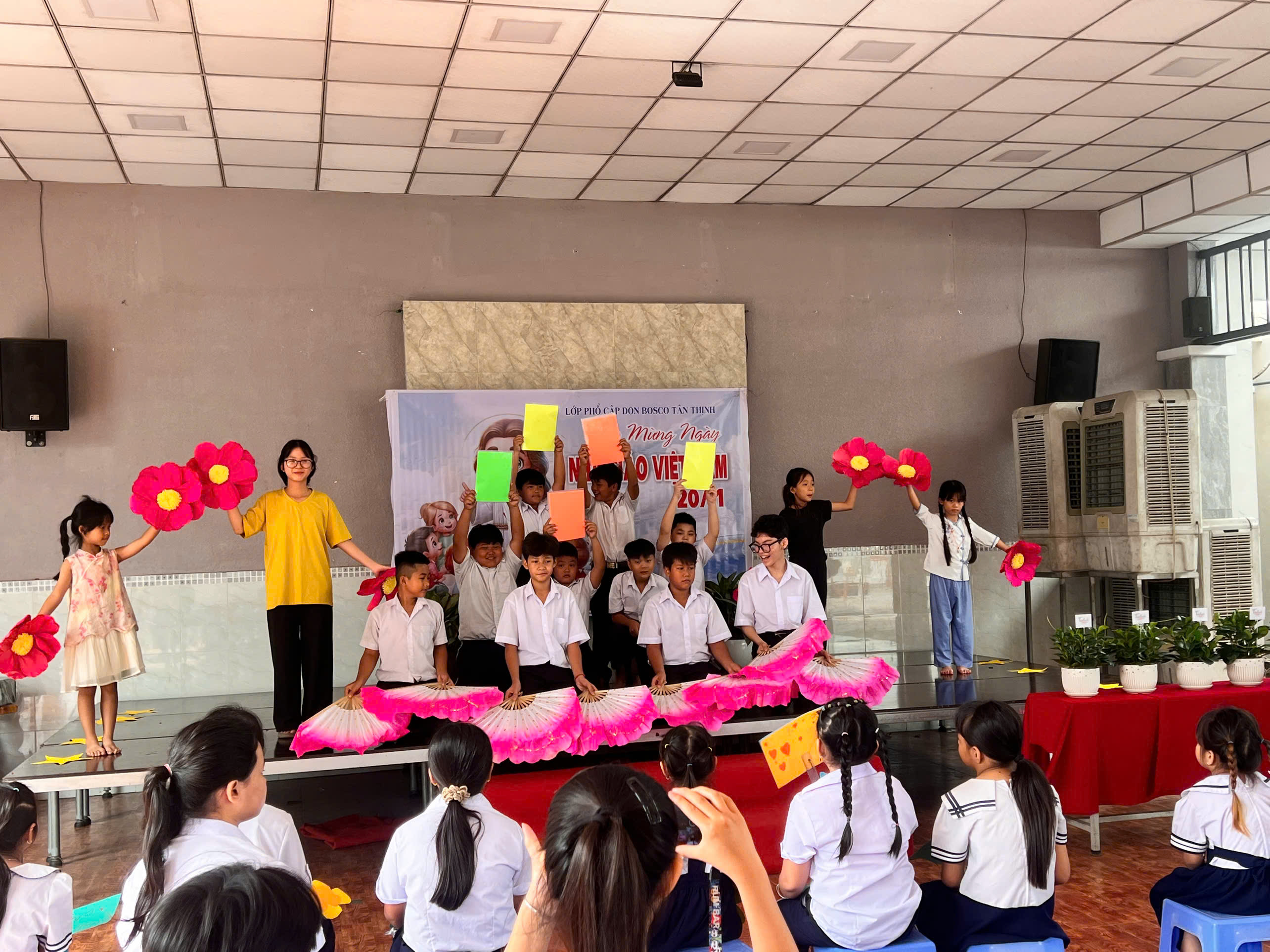 CHƯƠNG TRÌNH MỪNG LỄ NGÀY NHÀ GIÁO VIỆT NAM 20/11 LỚP PHỔ CẬP DON BOSCO TÂN THỊNH