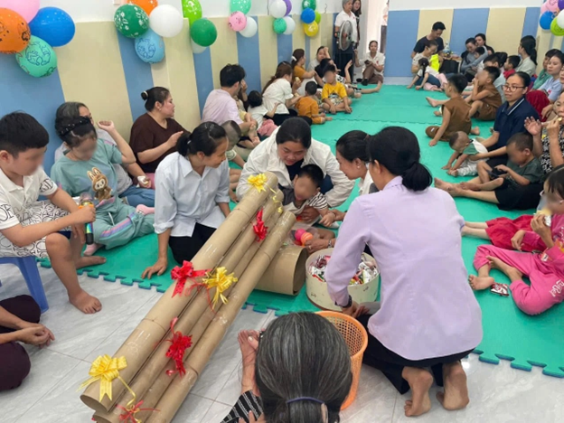 NHÀ TÊ-RÊ-SA CALCUTTA: SINH NHẬT YÊU THƯƠNG