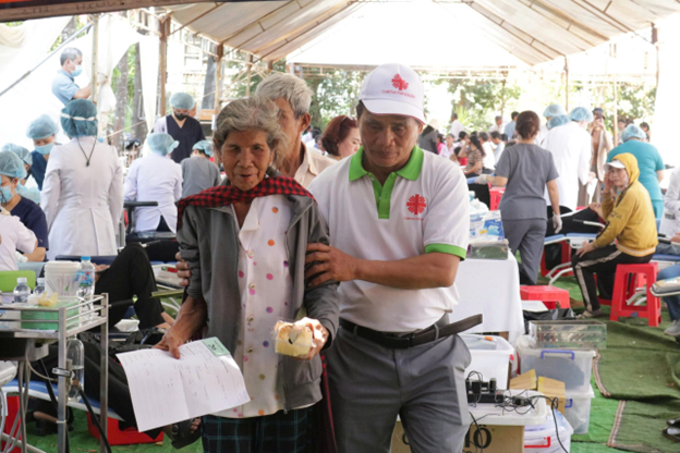 Caritas Tổng Giáo Phận Sài Gòn: MANG NỤ CƯỜI VÀ SỨC KHỎE ĐẾN NGƯỜI DÂN NGHÈO TẠI VÙNG CAO XÃ ĐAKKIA, GIÁO PHẬN BUÔN MÊ THUỘT