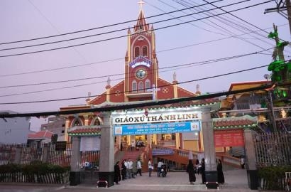 CARITAS GIÁO XỨ THÁNH LINH: THÁNH LỄ CẦU NGUYỆN VÀ TRAO QUÀ CHO BỆNH NHÂN NGHÈO VÀ KHUYẾT TẬT