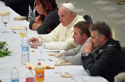 Toàn văn Sứ điệp của ĐTC nhân Ngày Thế giới Người nghèo lần thứ IV