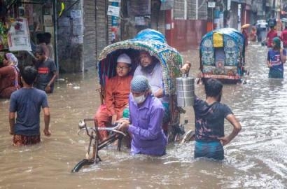 4 triệu trẻ em Nam Á nguy hiểm do lũ lụt và nhiều trẻ em khác do Covid-19