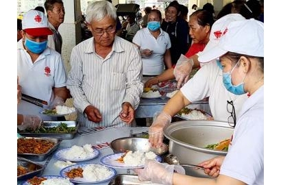 Bữa Cơm Nhân Ái