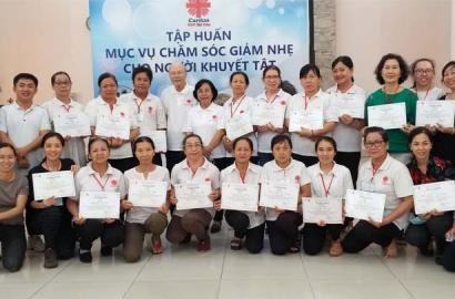 Ban Khuyết tật Caritas TGP Sài Gòn Kết thúc khóa tập huấn Chăm sóc giảm nhẹ