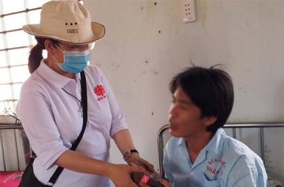Caritas TGP Sài Gòn trao tết yêu thương cho bệnh nhân bệnh viện Nhân Ái