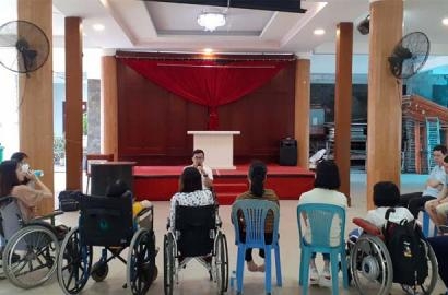 Đừng lãng quên những người khuyết tật