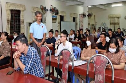 CARITAS HẢI PHÒNG: TRUYỀN THÔNG VỀ DI CƯ AN TOÀN VÀ PHÒNG CHỐNG BUÔN NGƯỜI CHO HỌC VIÊN LỚP GIÁO LÝ HÔN NHÂN VÀ CÁC HỘI ĐOÀN