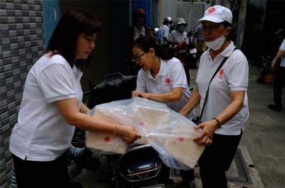 CARITAS GIÁO HẠT PHÚ NHUẬN THĂM MÁI ẤM TÌNH THƯƠNG STEPHAN