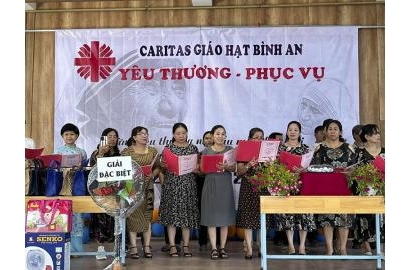 ẤM LÒNG BỮA CƠM NHÂN ÁI