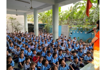 Quà Giáng sinh đã về Trường Tình thương Ái Linh