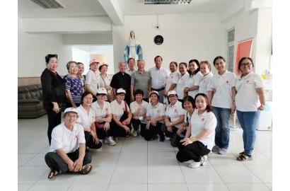 THĂM CÁC CHA HƯU DƯỠNG