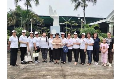 DÙ KHÔNG THẤY MẶT TRỜI