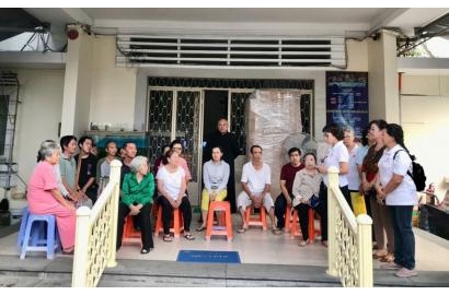 CHƯƠNG TRÌNH ĐỐI ỨNG DÀNH CHO NGƯỜI NGHÈO Ở GIÁO XỨ GIA ĐỊNH