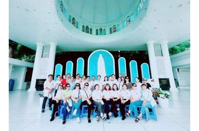 Ban Caritas Giáo hạt Thủ Thiêm hành hương về bên Mẹ Tàpao