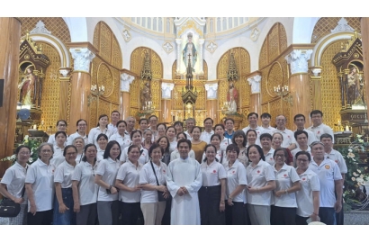 CARITAS HẠT XÓM CHIẾU ĐI HÀNH HƯƠNG VÀ BÁC ÁI THÁNG 8-2025