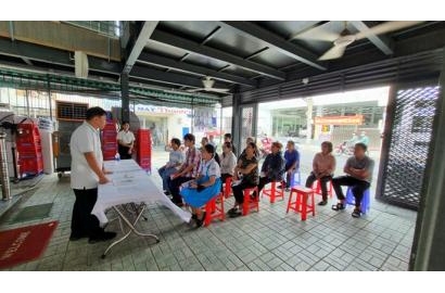 CARITAS GH GÒ VẤP - TRAO HỖ HỌC PHÍ CHO CÁC EM HỌC SINH CÓ HOÀN CẢNH KHÓ KHĂN