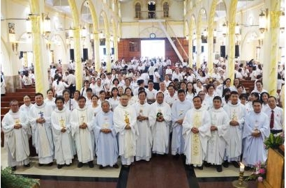 MỪNG LỄ THÁNH GIÁO HOÀNG GIOAN PHAOLÔ II: BỔN MẠNG CARITAS TGP SÀI GÒN VÀ HÀNH HƯƠNG NĂM THÁNH 2025