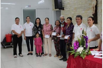 HÃY MỞ RỘNG TAY GIÚP NGƯỜI ANH EM KHỐN KHỔ - GIÁO XỨ BÌNH PHƯỚC, HẠT SÀI GÒN-CHỢ QUÁN