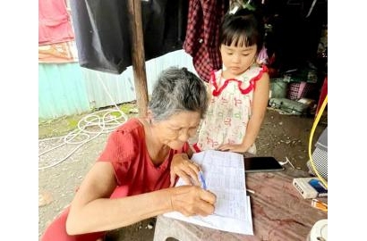 Caritas Giáo xứ Long Đại – Giáo hạt Thủ Thiêm trao “Hạt Gạo Tình Thương”