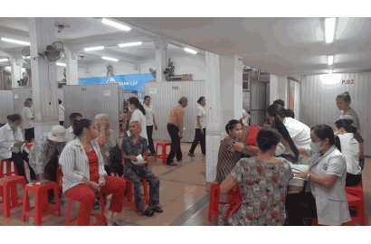 Giáo xứ Thánh Linh: Chương trình khám bệnh, phát thuốc cho người nghèo trong Mùa Vọng Năm Thánh 2025